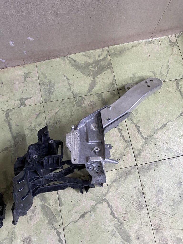 MERCEDES ÖN PANEL SAĞ SOL 213 KASA - 5