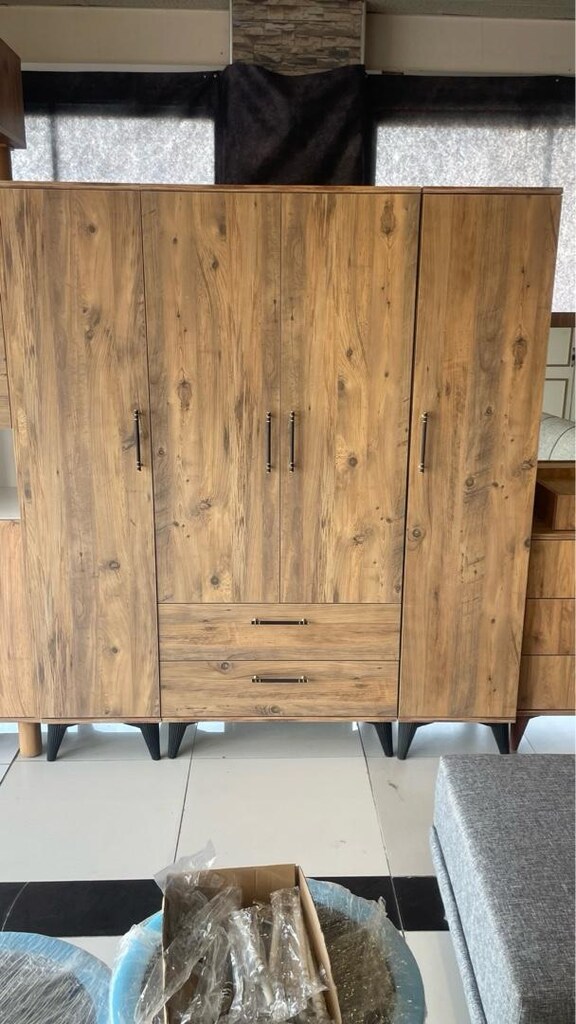 4 kapaklı elbise dolabı - 4