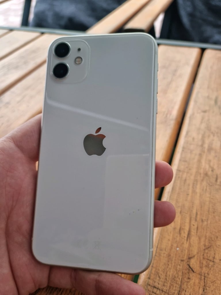 İPHONE 11 128 GB - 2