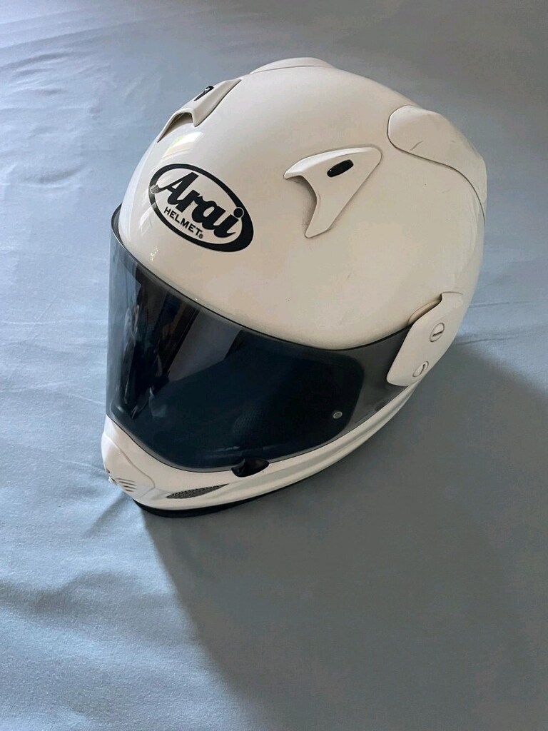 motor kask kapalı Arai marka - 2
