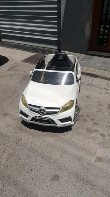 mercedes amg akülü araba