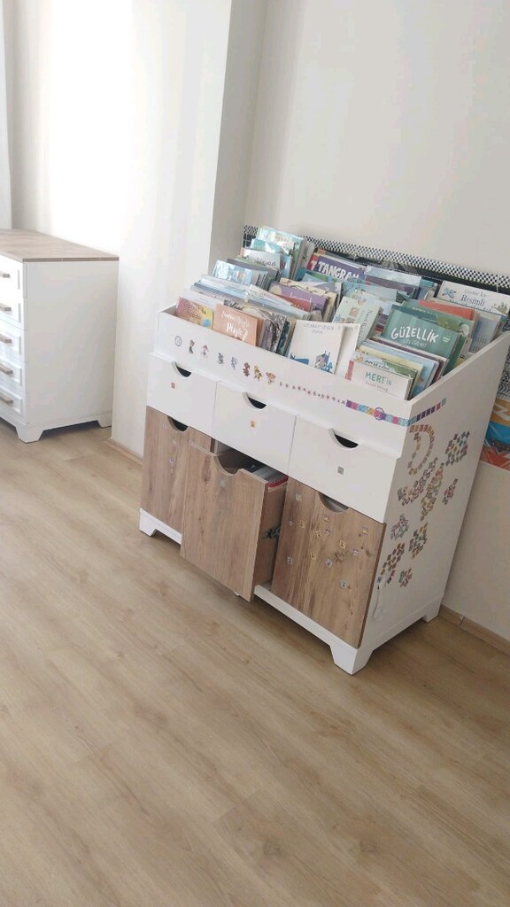 Montessori Özel Tasarım Butik Kitaplık & Oyuncak Ünitesi - 3