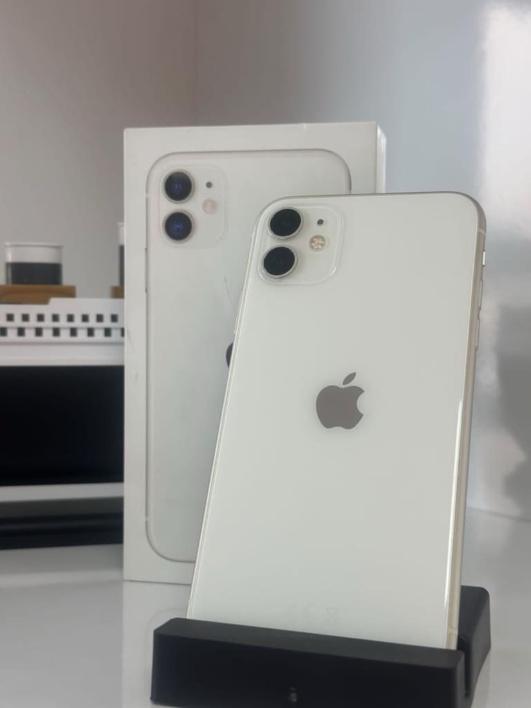 İPHONE 11 64GB - 2