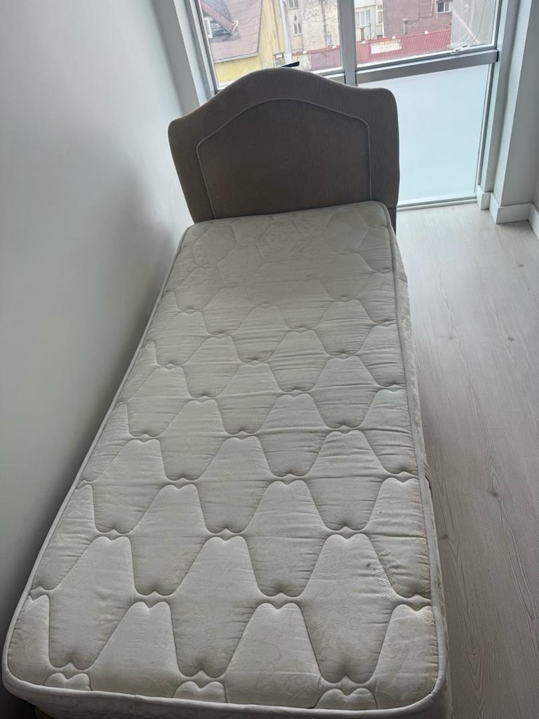 90x180 Tek Kişilik Bazalı Yatak ve Başlık Takımı - 2