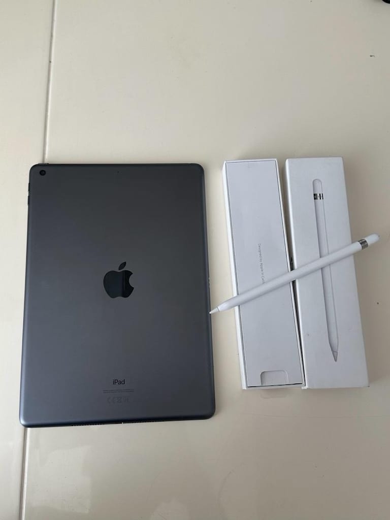 KUSURSUZ!! ÖĞRENCİDEN TERTEMİZ İPAD 8 + APPLE PENCİL (1. NESİL) - 2