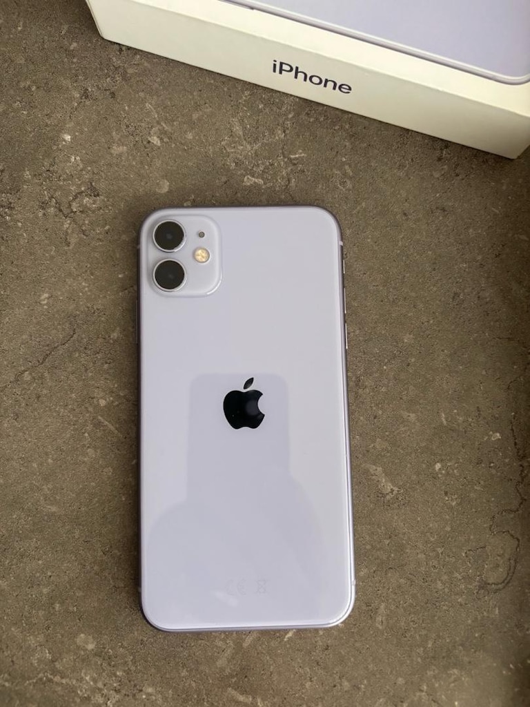 iPhone 11 - 3