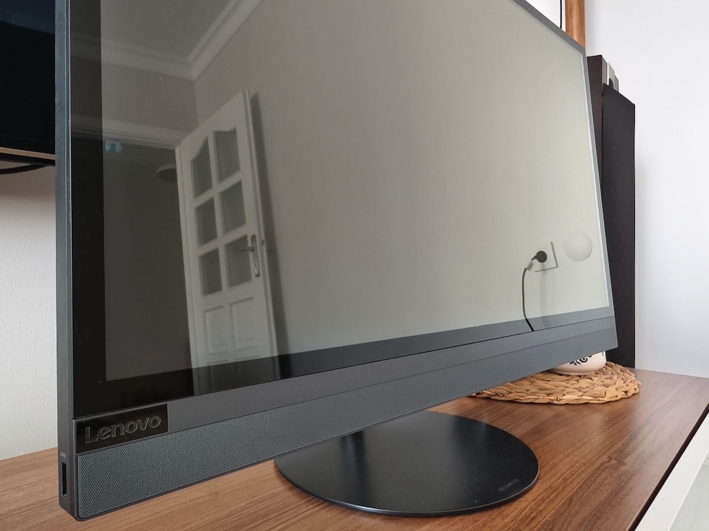 LENOVO AİO - 27 İNÇ 2K EKRAN -İ7 8700T - 8 GB DDR4 - 256 SSD - 8