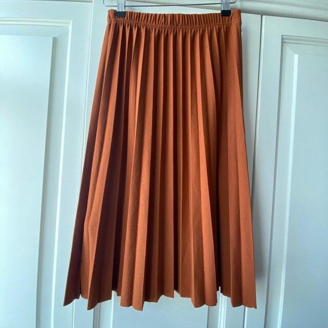 Trendyol Tarçın Rengi Pileli Midi Etek S/M