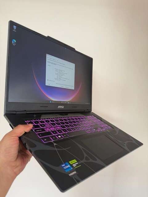 msi cyborg 17 b13wfkg-092xtr Bedava