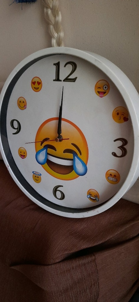 Emojili çok güzel renkli duvar saati - 3