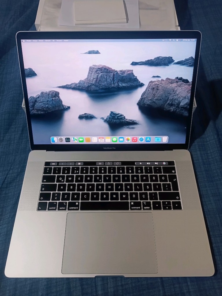 MACBOOK PRO 2018 15" i7 512 SSD 16 GB RAM ( KUSURSUZ..! ) - 5