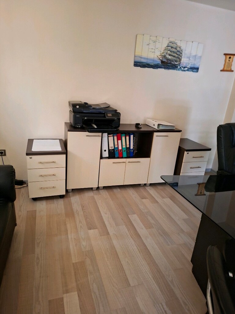 Ofis malzemesi - Masa, Kitaplık, koltuk vb.. - 4