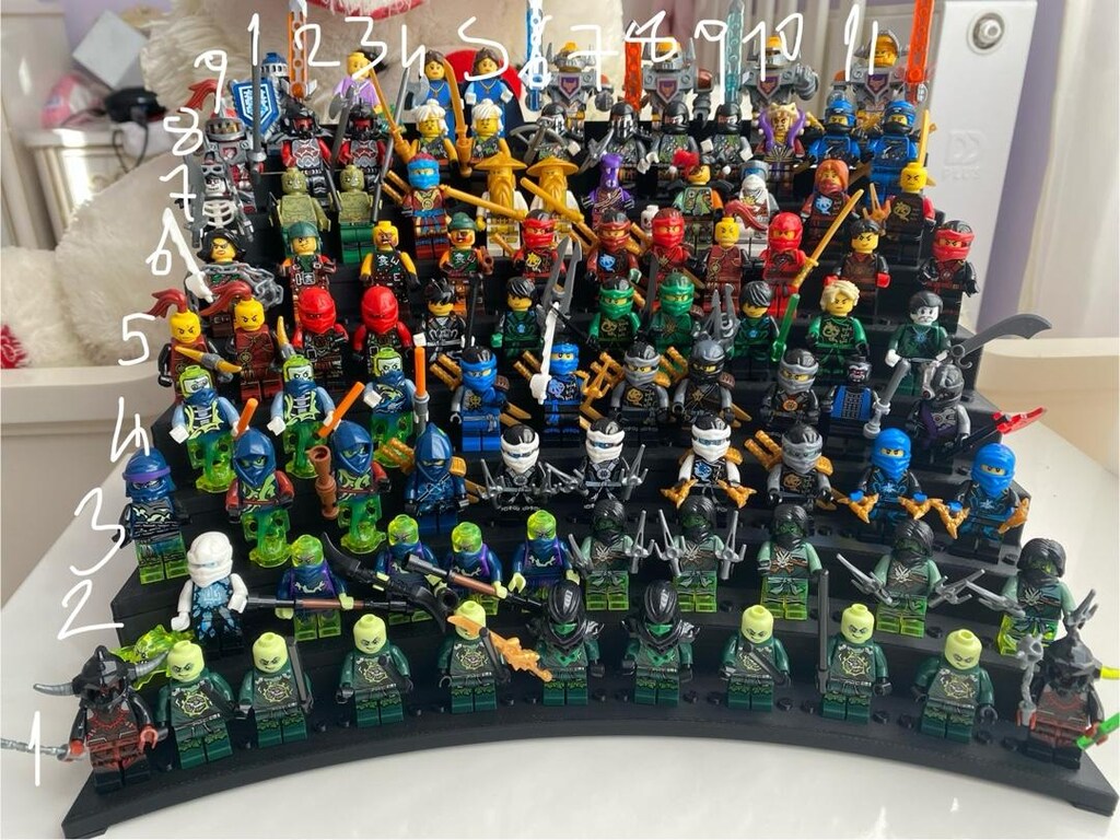 Lego Karışık Minifigürler - 4