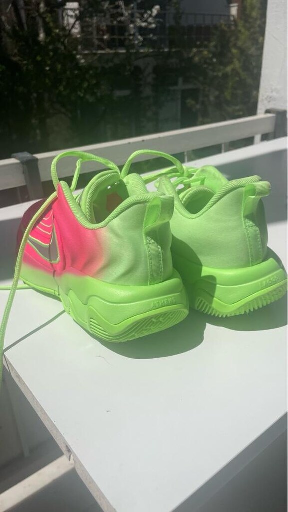 NIKE NEON BASKETBOL AYAKKABISI – 0 ürün - 3