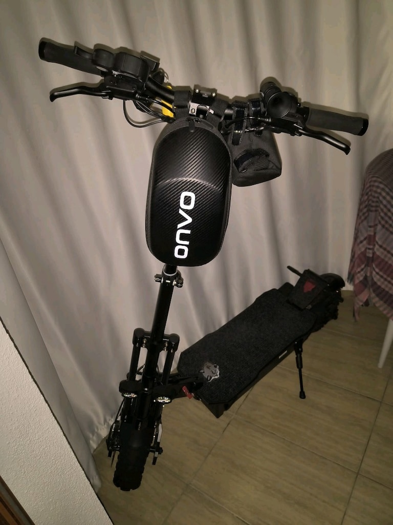 onvo rx7 4000watt scooter 226 km de.1 yıl garantisi kaldı. - 2