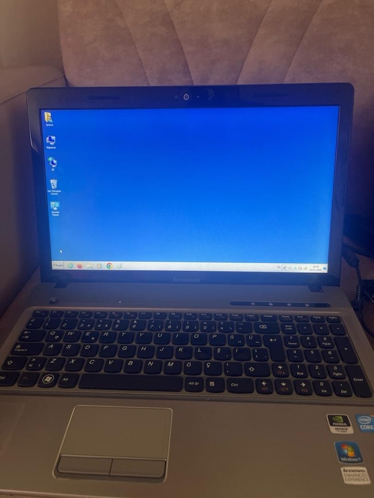 Lenovo IdeaPad Z560 Notebook 4gb ram i5 m460 GeForce 310m ekran kartı - 5