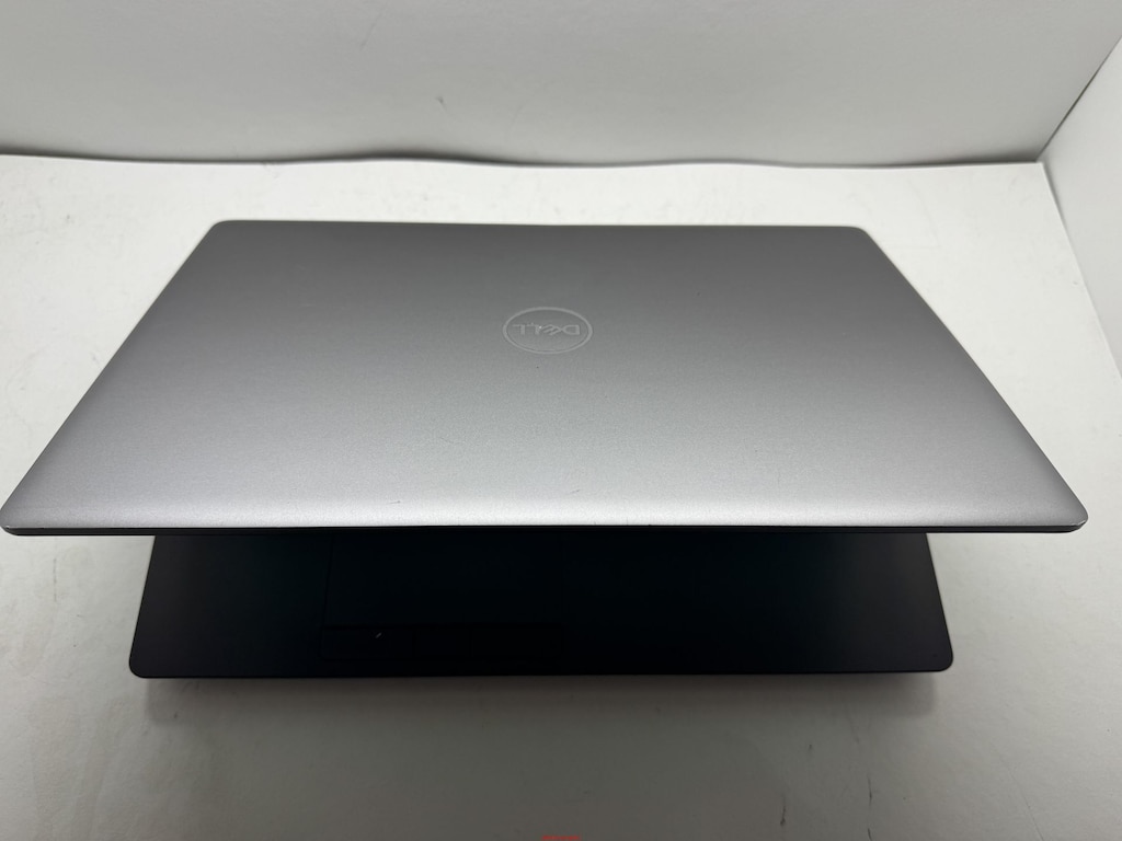 DELL İ7 11. NESİL 64 GB RAM 512 NVME QUADRO A3000 - 9