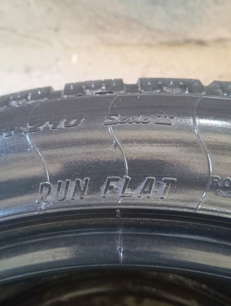 225/50/17 - 5