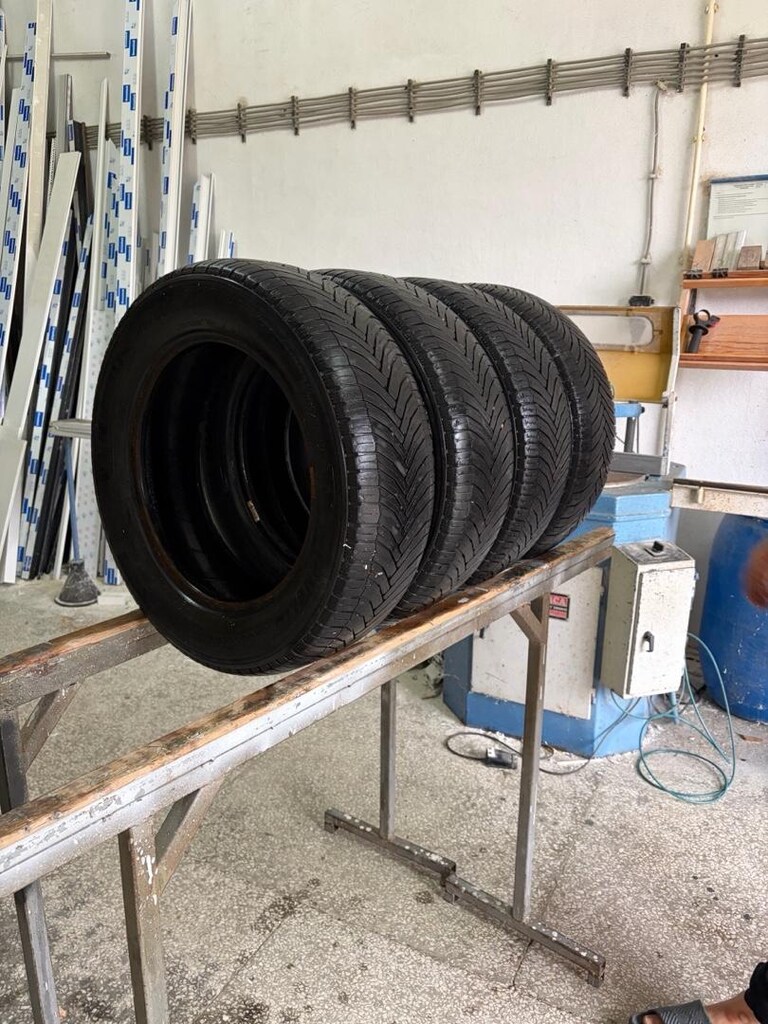 195x60x15 Michelin lastik - 5