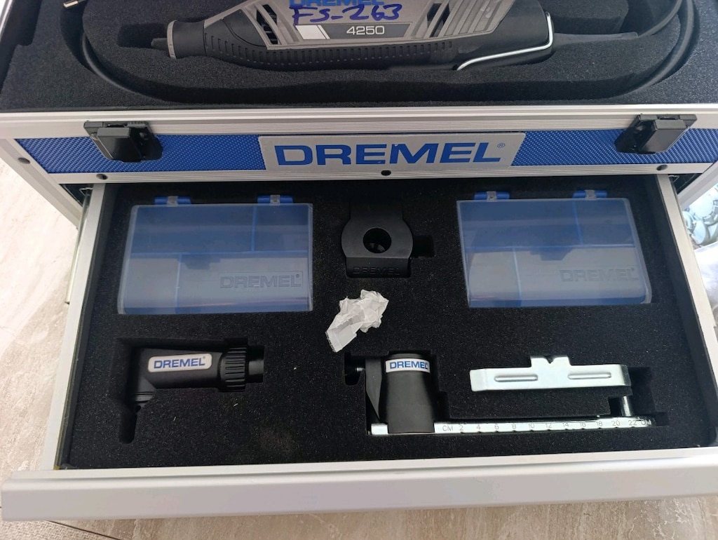 Dremel 4250 (4250-6/128) Yüksek Performans Kablolu Çok Amaçlı El Motor - 5