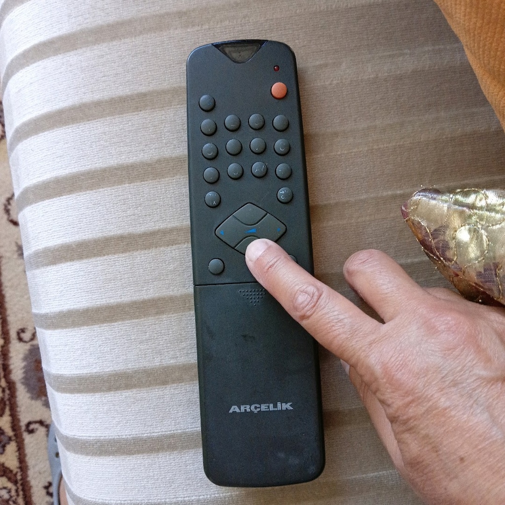 Arçelik Beko Grundig Altus Tüplü TV kumanda - 2