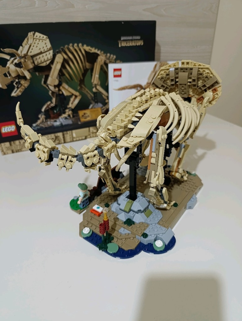 LEGO Jurassic Park 77985 - Dinosaur Fossils: Triceratops - 5