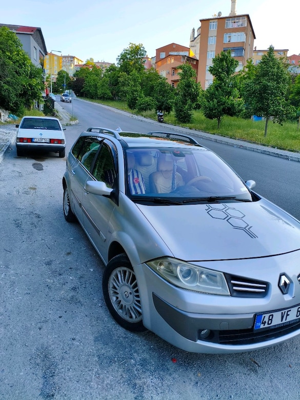 AİLE ARABASI MEGANE 2 - 3