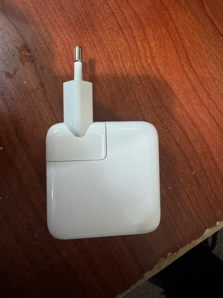Apple 35 W orijinal şarj başlığı - 9
