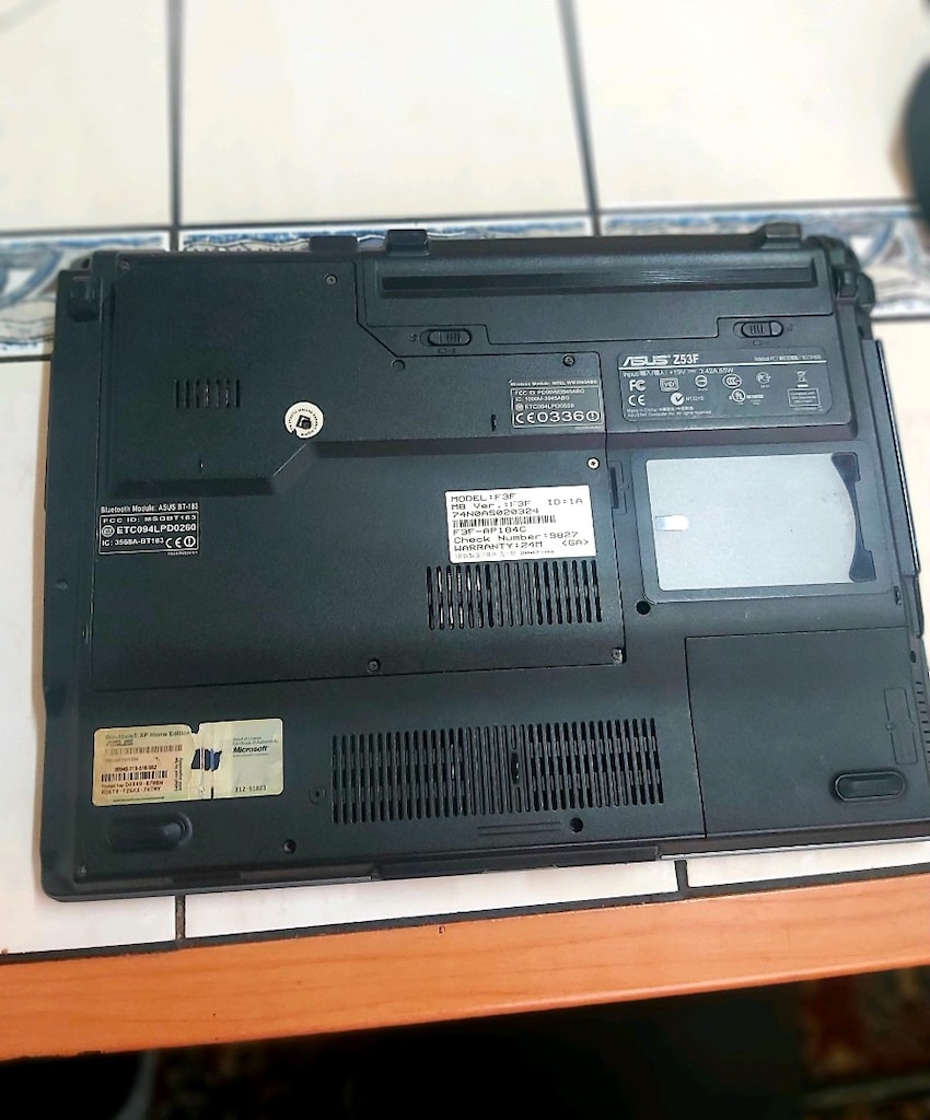 ASUS LEKTOP - 3
