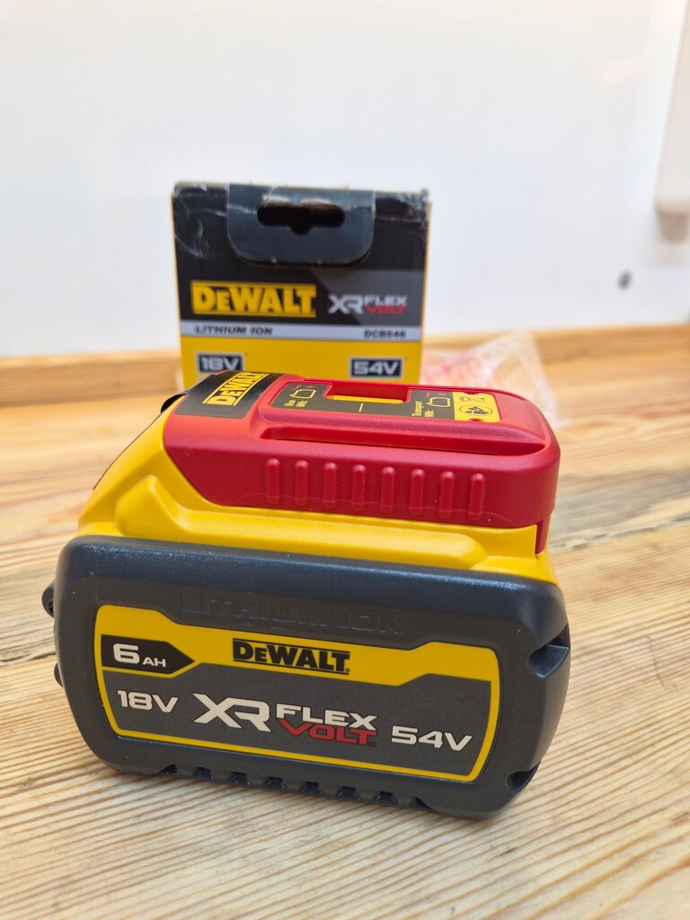 Dewalt DCB546 Flexvolt 6AH Akü - 3