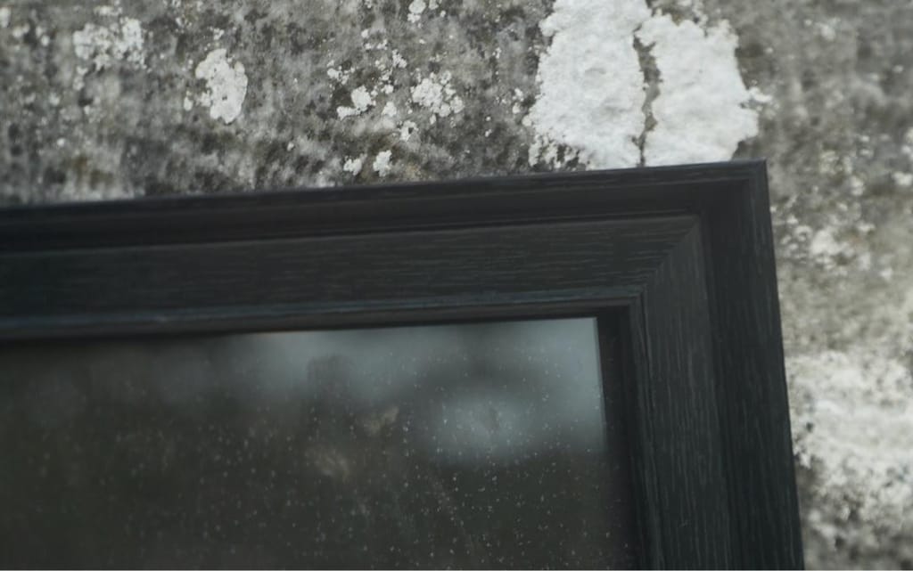 50x70 CAMLI ÇERÇEVELİ PREMİUM TABLO - 3