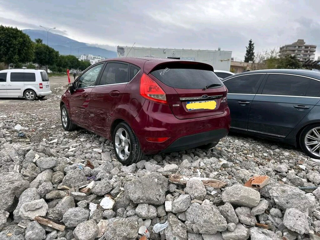 fiesta titanium - 8
