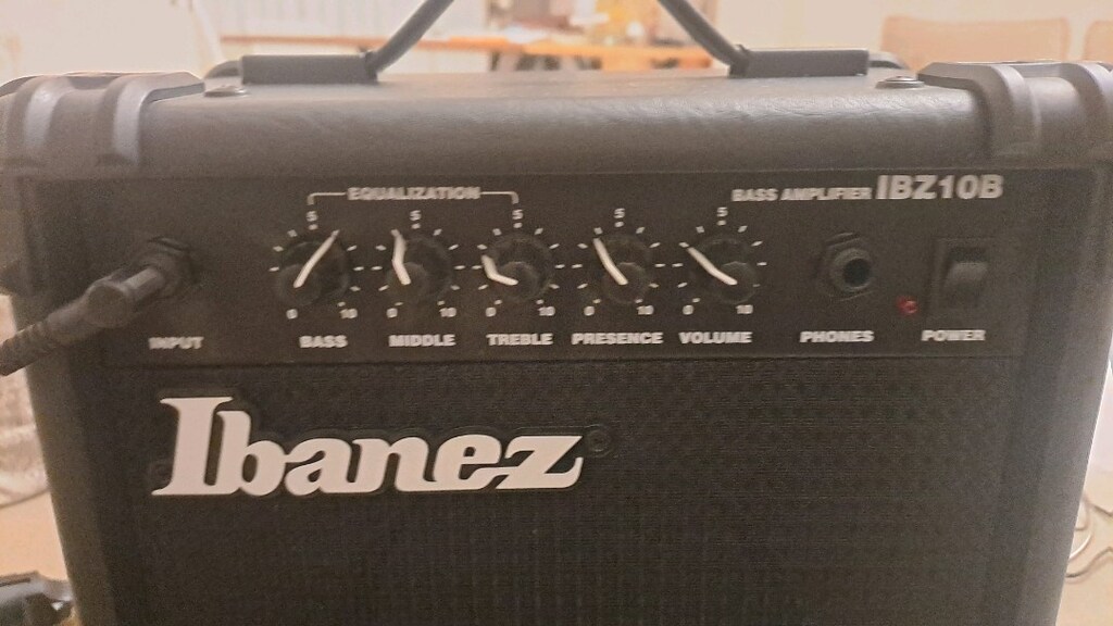 bas gitar amfisi - 2