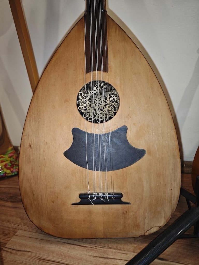 abanoz burgu , full gül ağacı lavta - 11