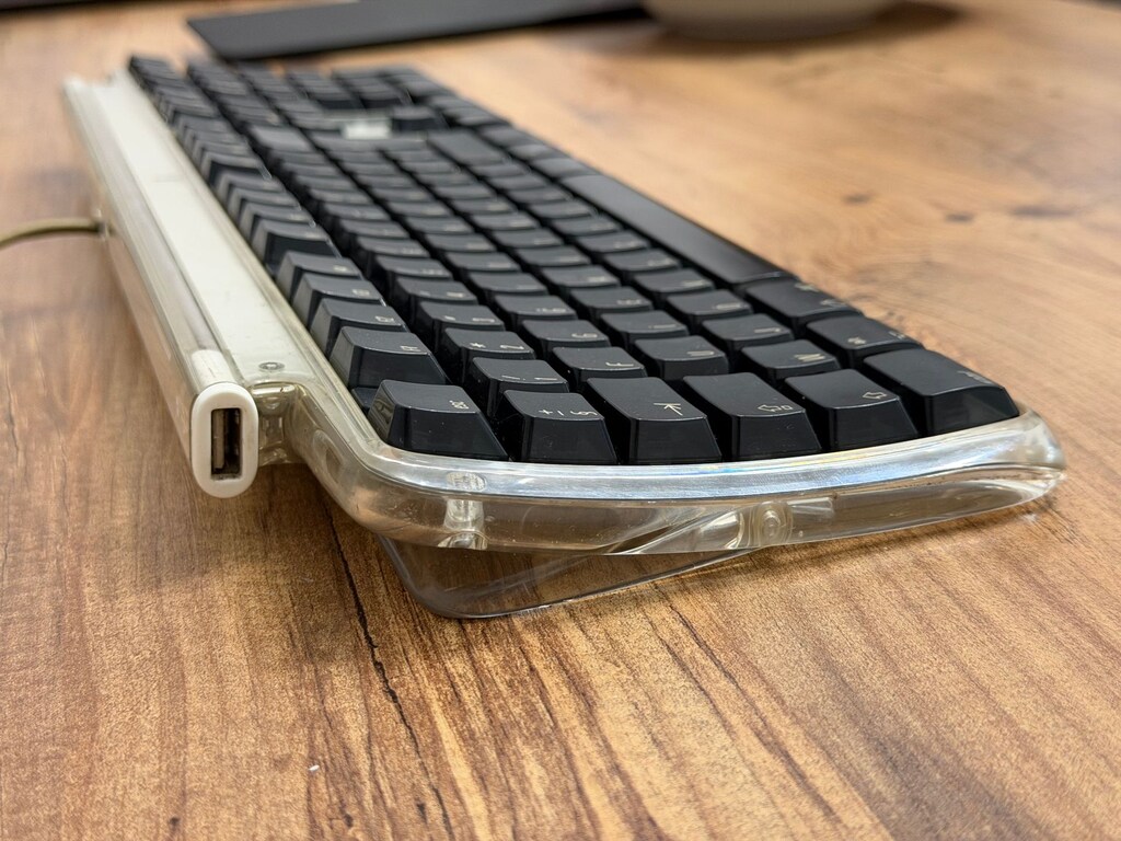 Apple Pro Keyboard M7803 - Vintage Apple iMac G3 (F) Keyboard - 7