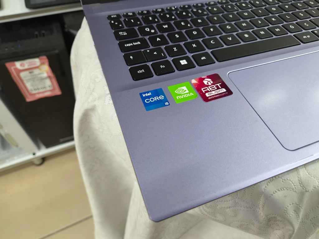 ABT BİLİŞİM - Acer I5-1235u 8 Gb Ram 512 Gb M.2 Mx550 2 Gb 15.6 İnç - 3