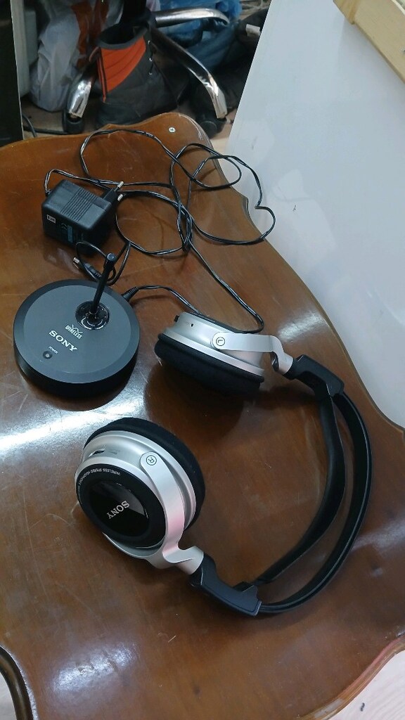 Sony MDR-RF800RK model kulak üstü kablosuz kulaklık seti - 6