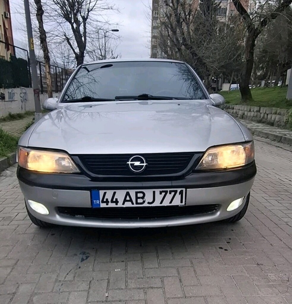 Opel vektra 1.6 GL 16valf 1996 model - 2