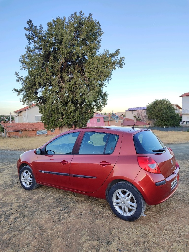 Bayandan Temiz Clio - 6