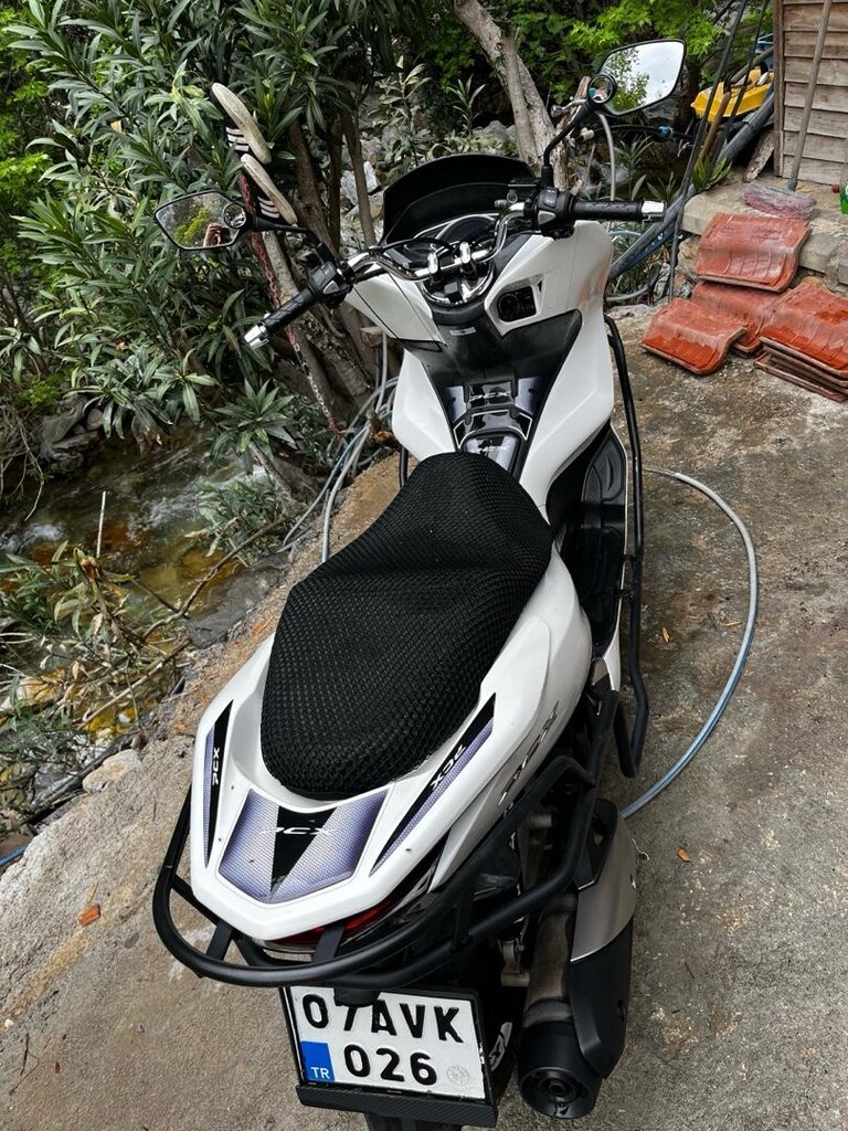 HONDA PCX - 4
