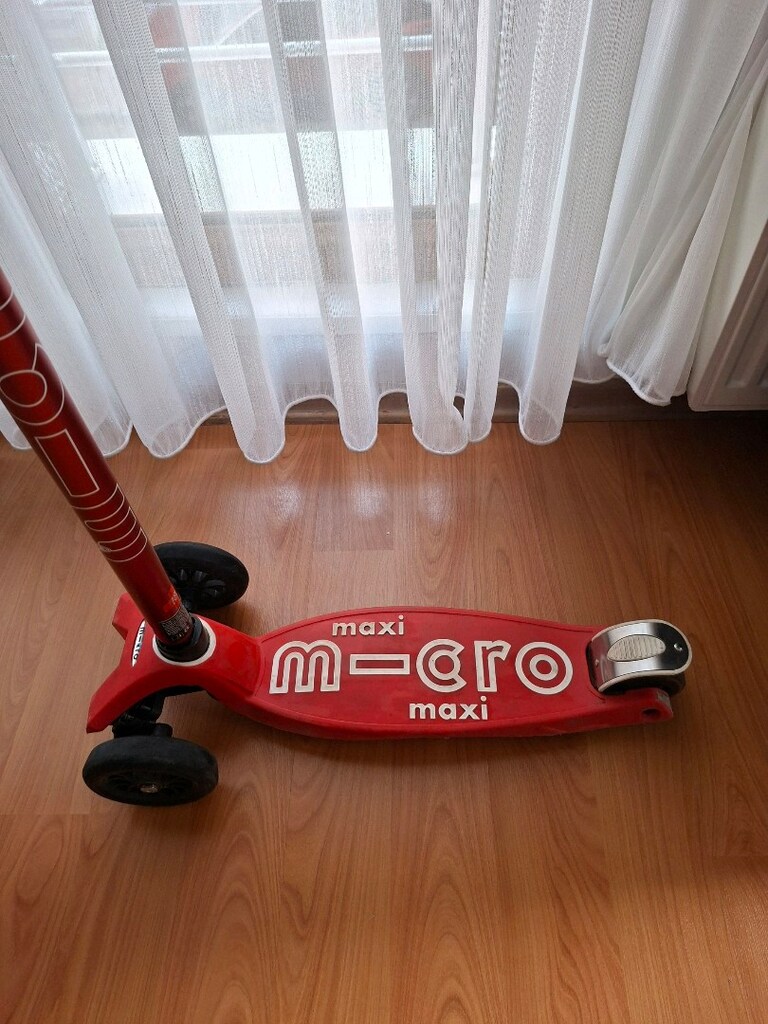Micro Maxi Deluxe Scooter - 3