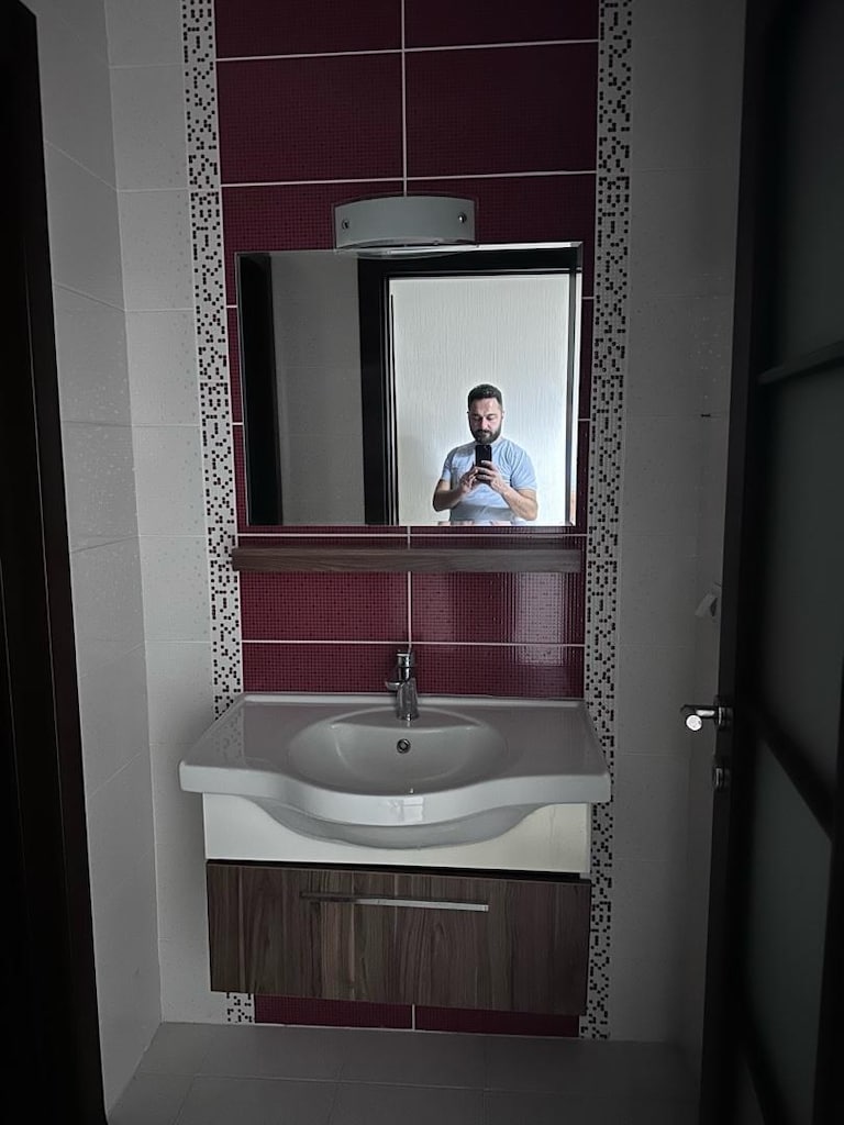 Temiz lavabo dolabı - 3