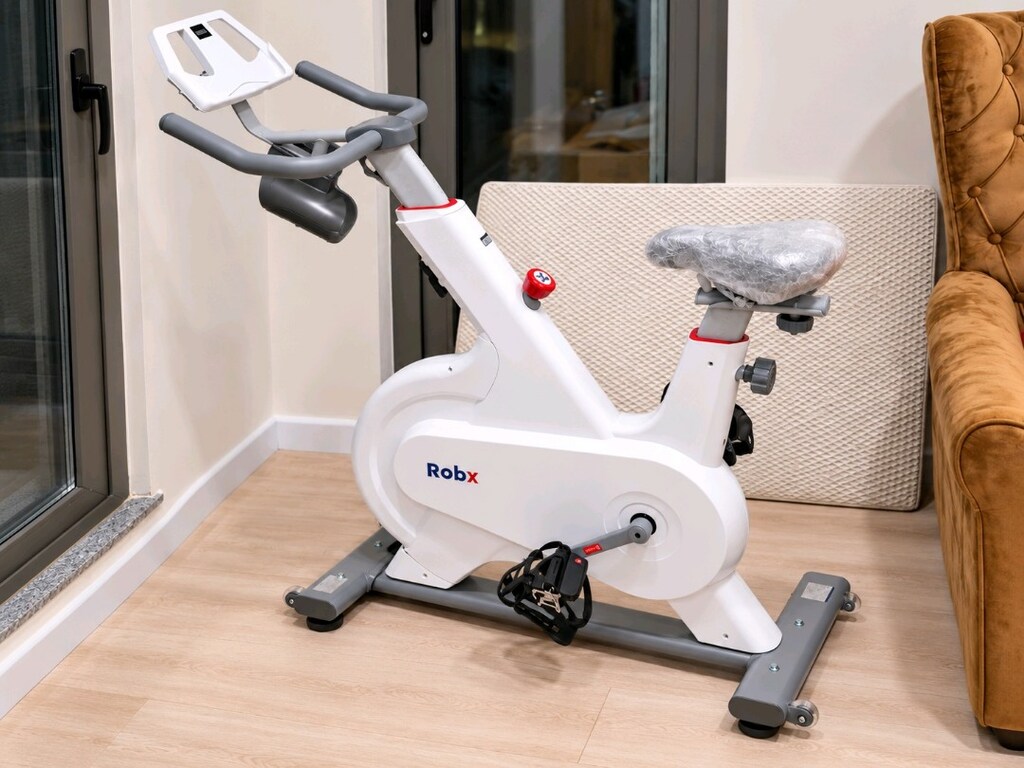Robx E1 Smart Spin Bike | Kutulu, Garantili, Çok Az Kullanılmış - 2