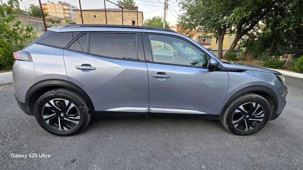 Peugeot 2008 - 5