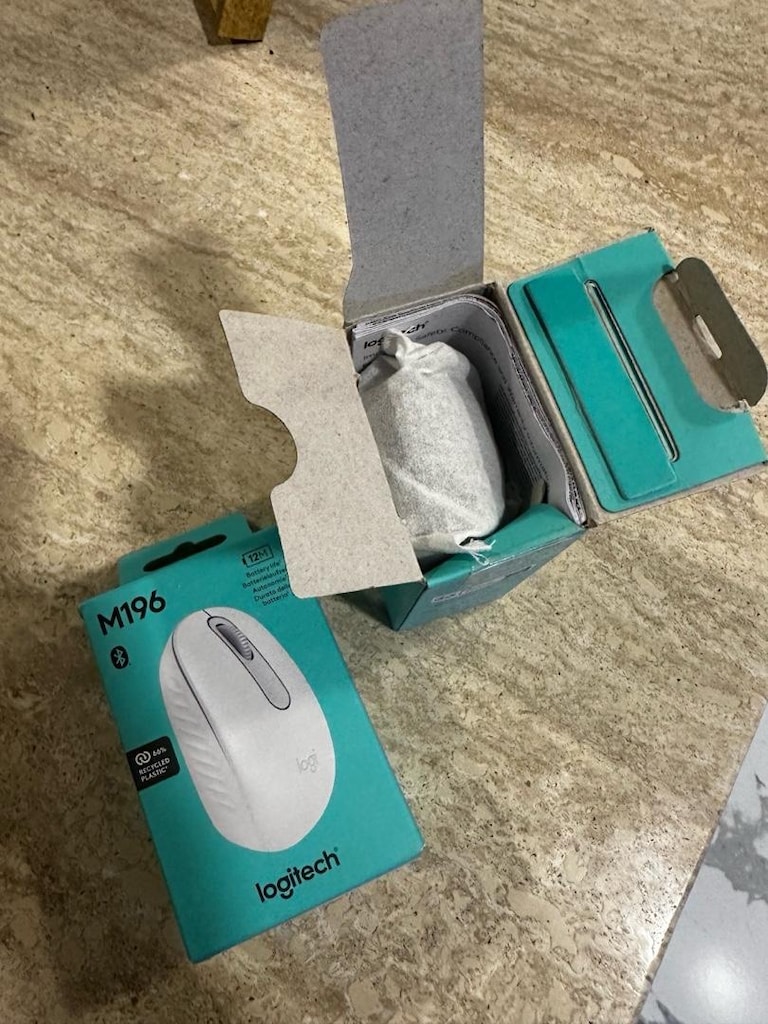 logitech m196 Bluetooth mouse - 6