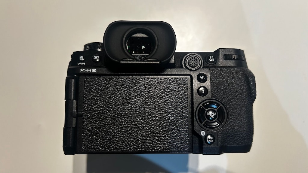 FULL SET Fujifilm XH-2 + Fujinon XF 16-55mm F2.8 + 512 GB CF B - 8