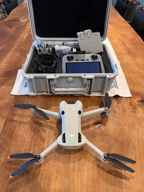 DJI MINI 4 PRO COMBO FLY