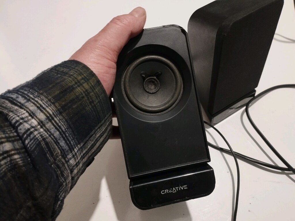 cretive hoparlör temiz sağlam çalışıyor - 4