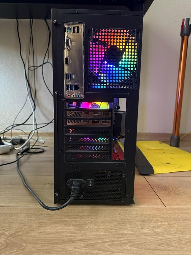 RTX 3070Tİ GİGABYTE AORUS - kasa - 3