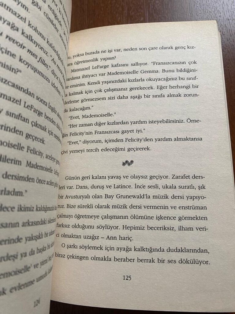 Kitap - Müthiş ve Korkunç Güzel - 3